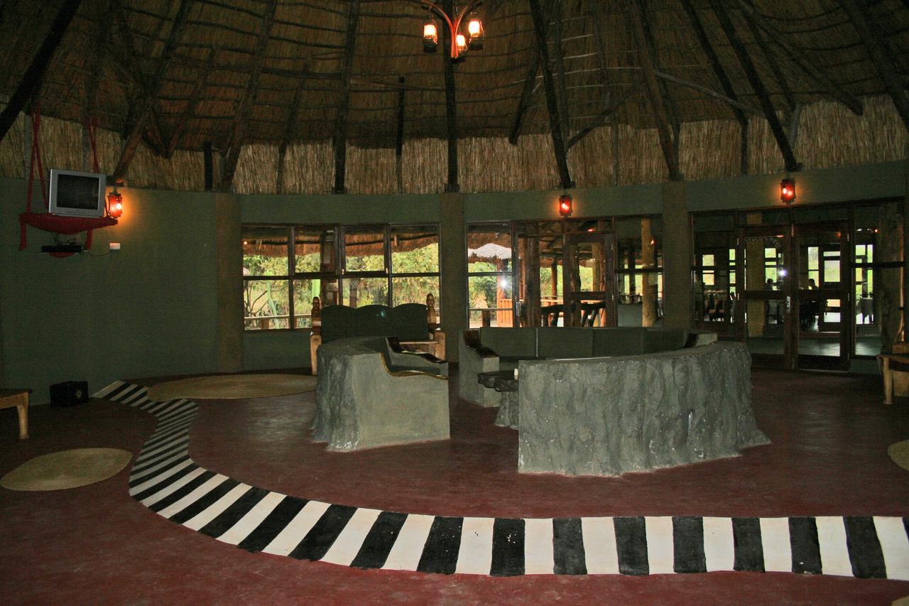 Roika Tarangire Tented Lodge Kwa Kuchinia Bagian luar foto